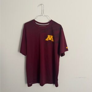 Minneosta Golden Gophers Nike Dri Fit t shirt
